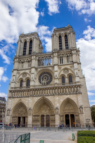 Notre-Dame de Paris, France © Vladislav Gajic