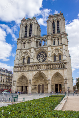Notre-Dame de Paris, France © Vladislav Gajic