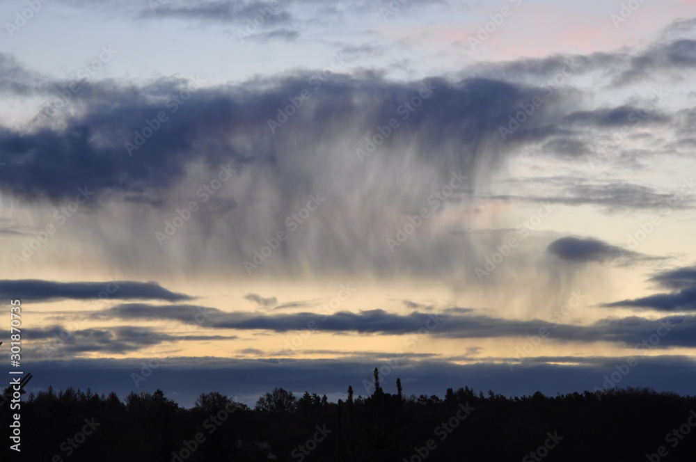 Regenschleier am Abend