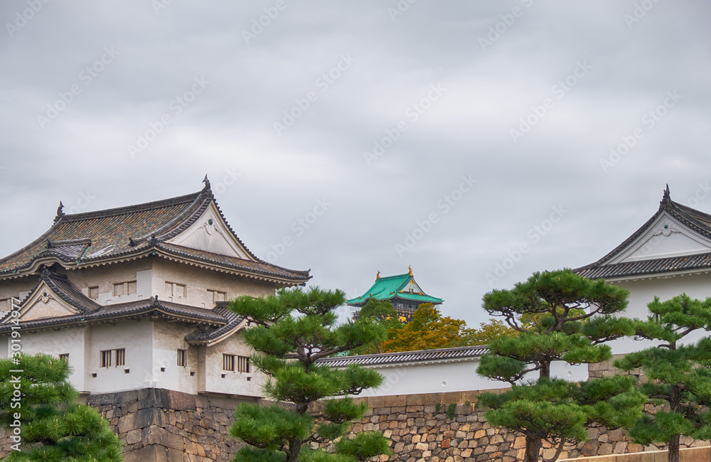 Fototapeta premium Sengan-yagura Turret of Osaka Castle. Chuo-ku. Osaka. Japan
