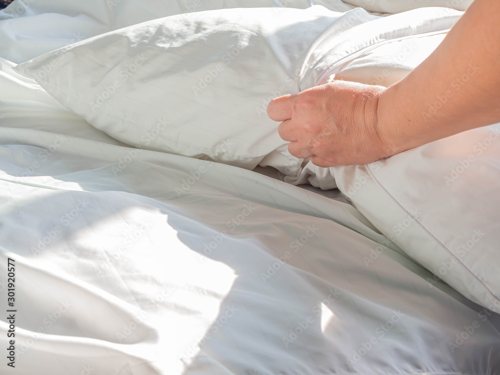 Using zippered dust mites pillow covers is the easiest and fastest way