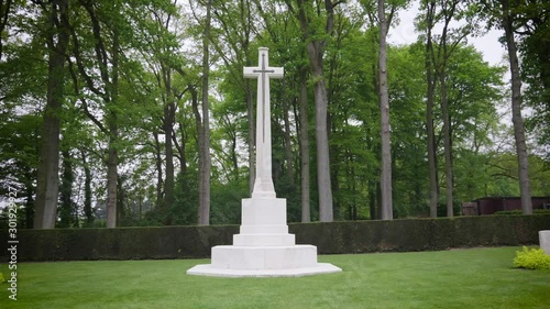 Monument at war cemetery Oosterbeek dollyshot and tilt photo