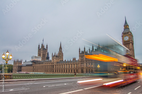 London Big Ben und roter Bus