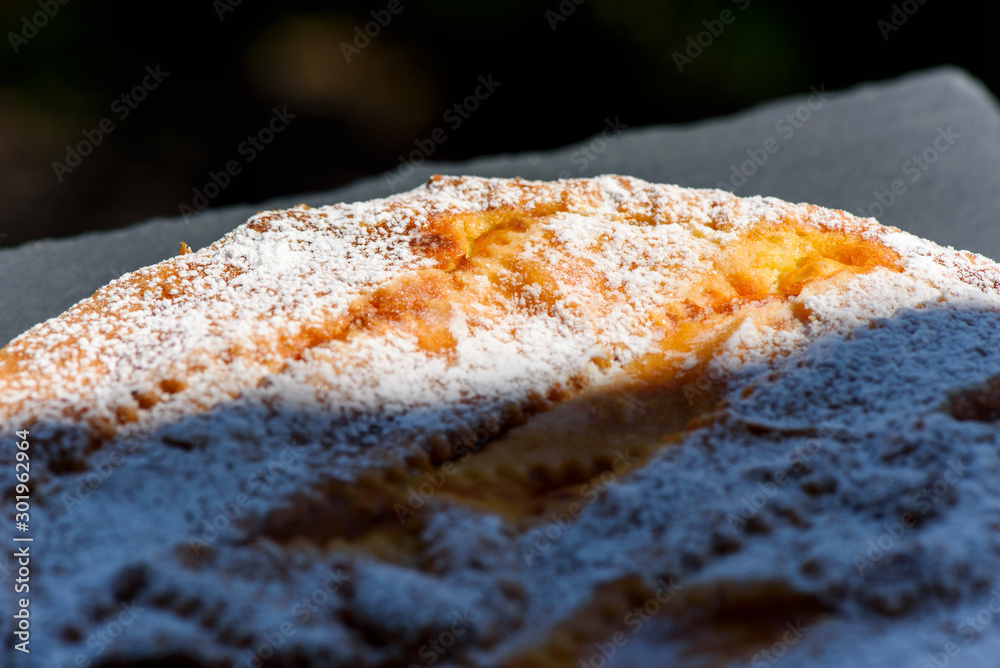 Fototapeta premium Neapolitan Pastiera (Easter cake), close-up