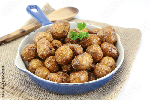 Canvas Print roasted potatoes roasted with salt of guerande