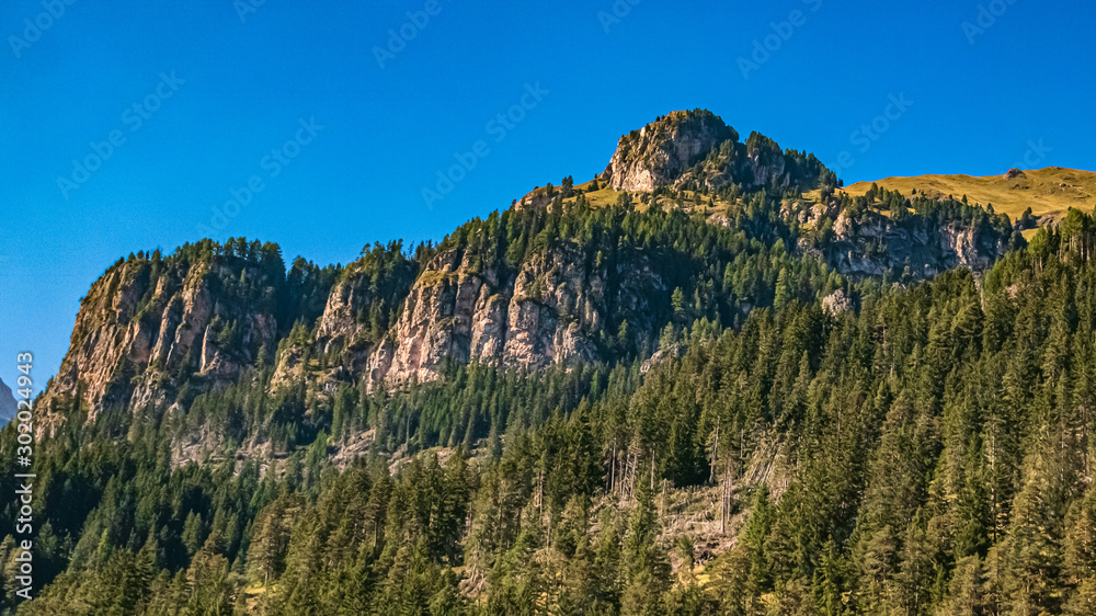Fototapeta premium Beautiful alpine view near Vigo di Fassa, South Tyrol, Italy