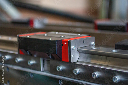 Rail guides for precision machines