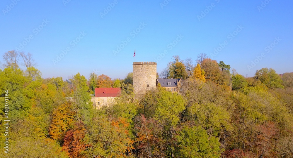 Burg Ravensberg, Ruine einer Höhenburganlage bei Borgholzhausen, Kreis Gütersloh, Ostwestfalen, Nordrhein-Westfalen, Deutschland