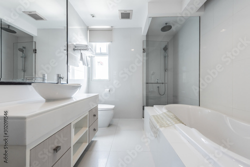 Wallpaper Mural Beautiful Large Bathroom.White toilet bowl Torontodigital.ca