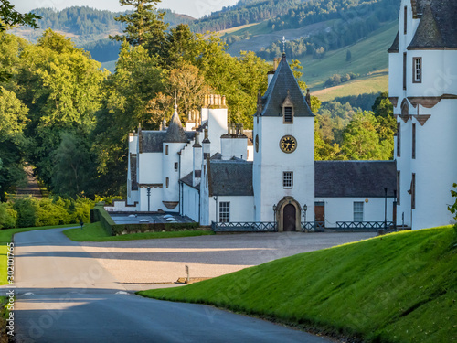 Perthshire / Szkocja - 25 sierpień 2019: Zamek Blair w sierpniowy słoneczny dzień © Adam Wrobel