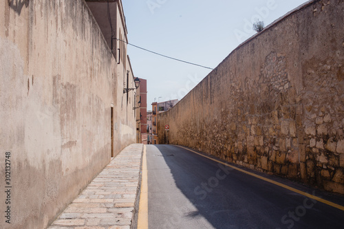 Fototapeta Naklejka Na Ścianę i Meble -  narrow street in old town