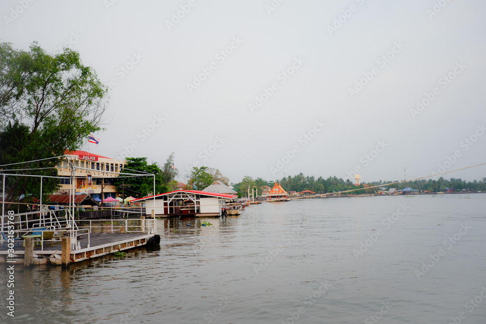 Fototapeta premium boat on river