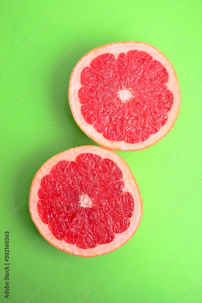 Ripe sliced grapefruit Ripe sliced grapefruit