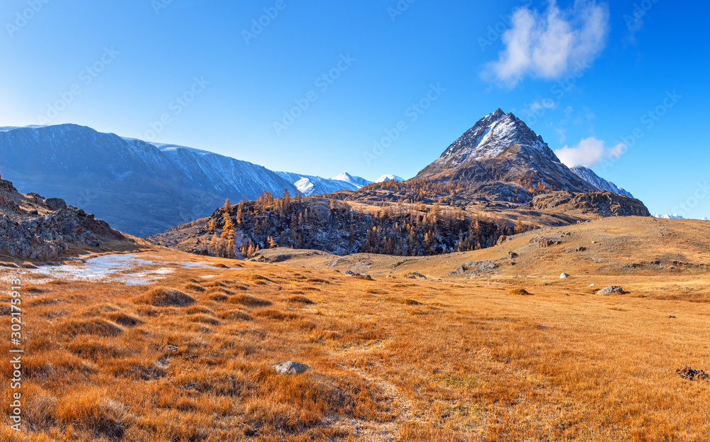 Beltirdu ridge Altai autumn landscape.