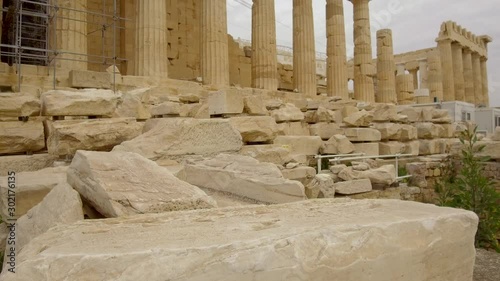 Dolly camera shot of an ancient roman building in Athen, Greece.