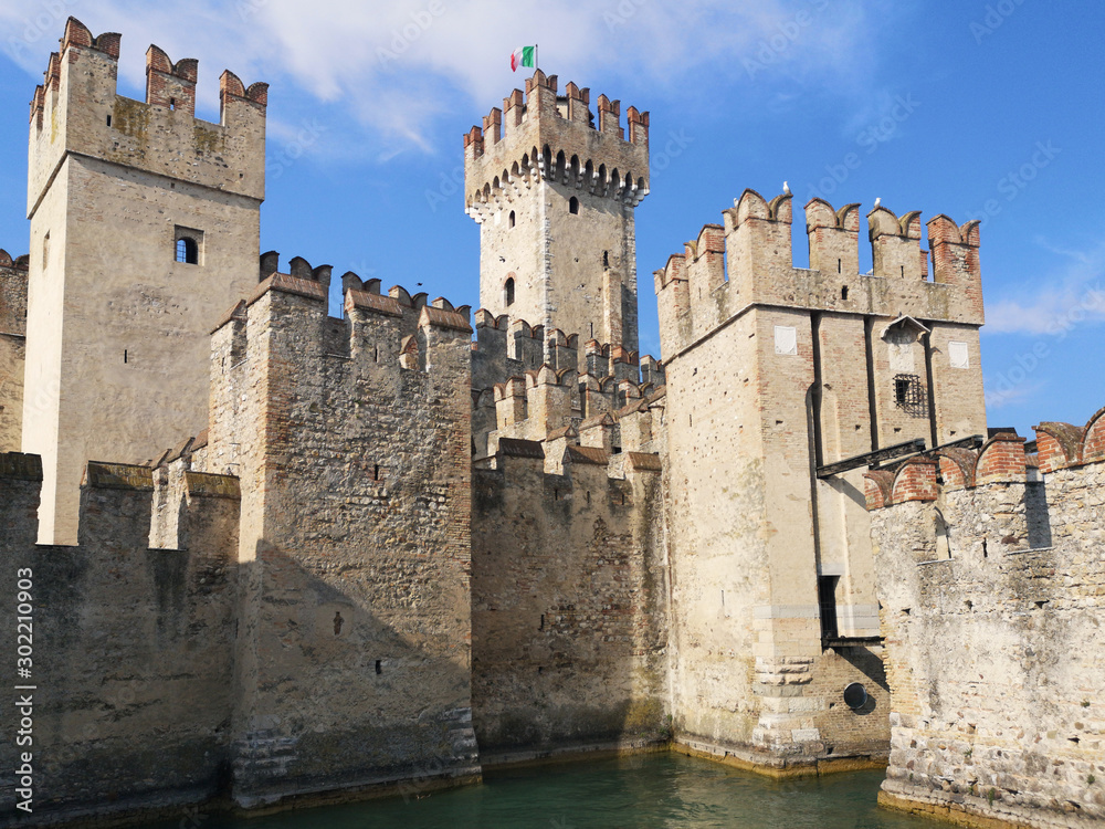 castle in Italy, Sirmione 