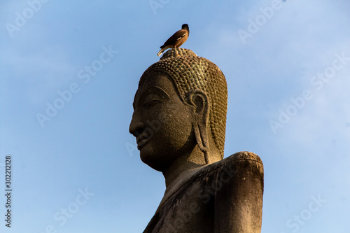 Chaiwatthanaram Temple Ayutthaya Historical Park Old temple in Thailand photo