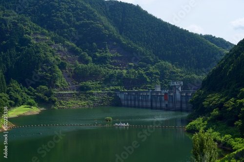 Wallpaper Mural 梅田湖 Torontodigital.ca