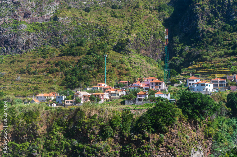 The houses on the mountain
