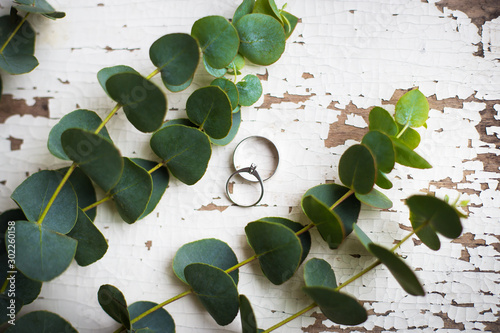 two wedding rings photo