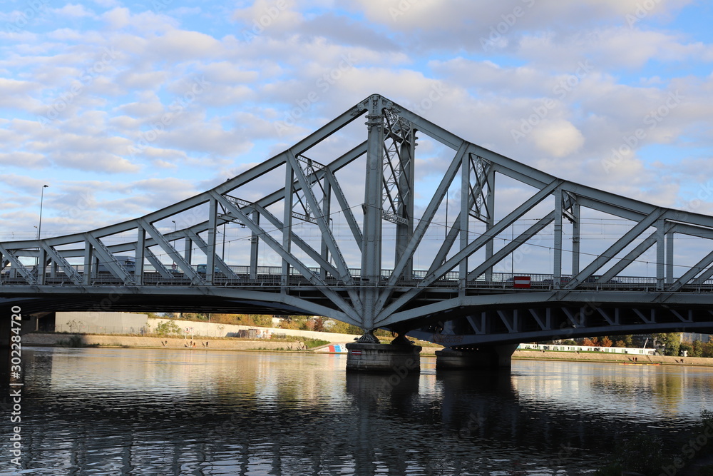 Fototapeta premium Pont ferrovière appelé