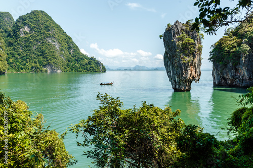 James Bond island near Phuket in Thailand. Famous landmark and famous travel destination © яна винникова