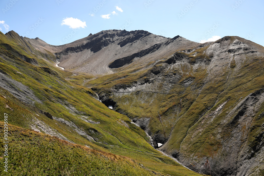 Fototapeta premium road in the mountains