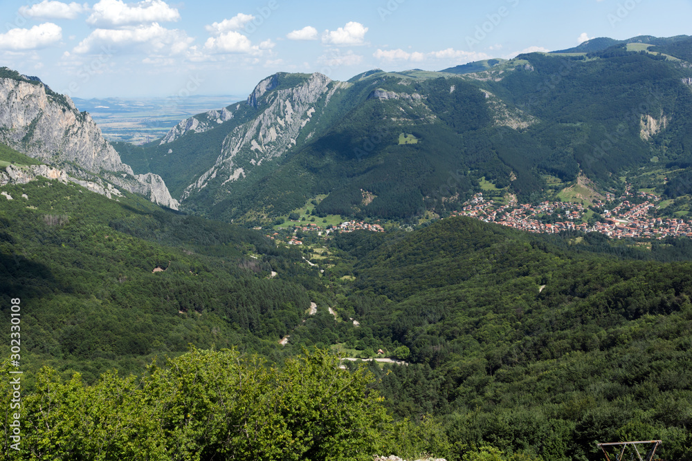 Obraz premium Landscape near Vratsata pass at Balkan Mountains, Bulgaria