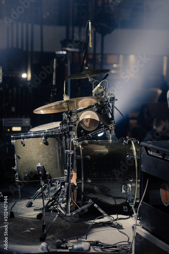 Fotografia drummer plays the drums