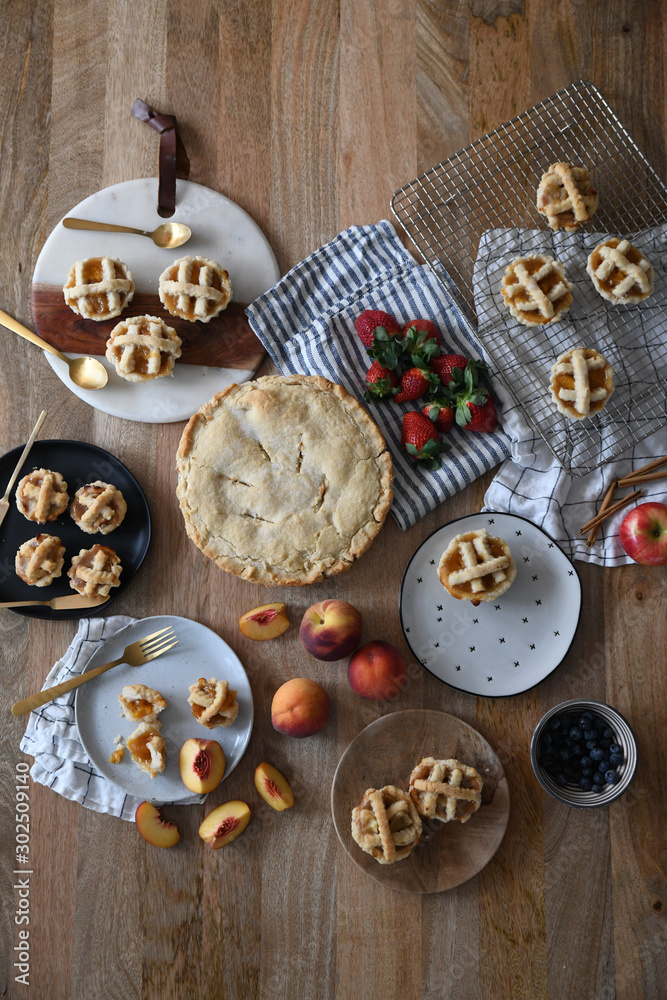 Fresh peach pie and tarts Fresh peach pie and tarts