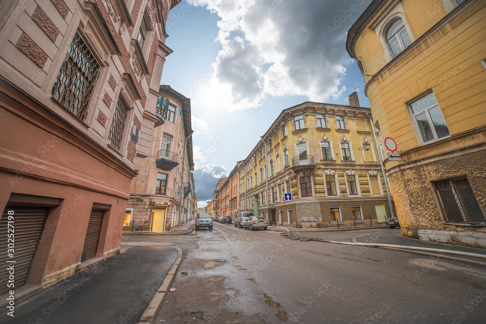 houses in the city of St. Petersburg