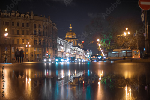 Rainy autumn night in St. Petersburg © Aliaksei