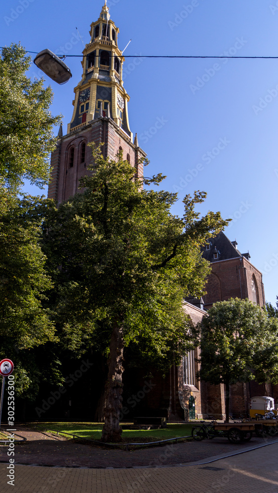 Fototapeta premium Kirche im Grünen