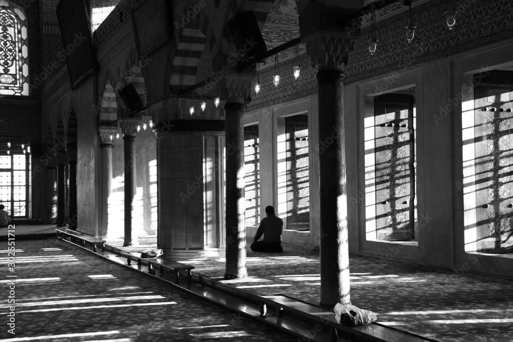 mosque lights