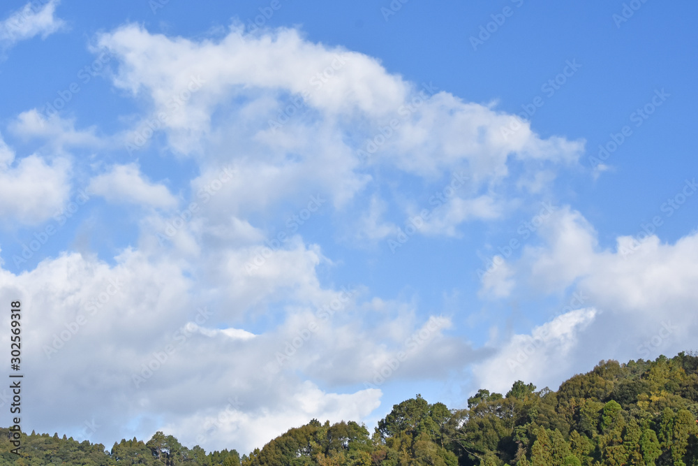 青空と雲、空、雲、ふわふわ、快晴、くも、青、風、大空、