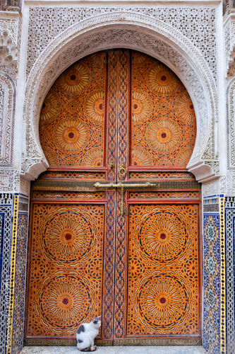 Entrance door of the mosque and mausoleum Sidi Ahmed Tijani in Fès, Morocco.