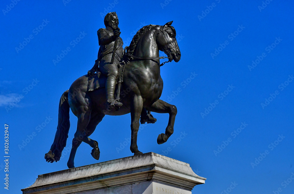 Paris; France - april 2 2017 : the statue of Henri 4