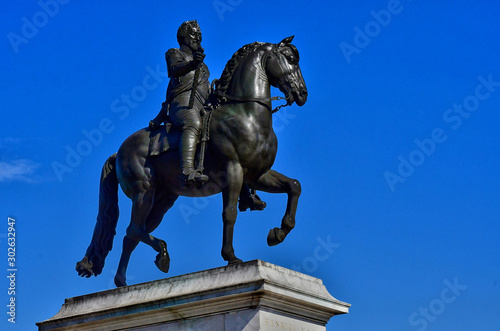 Paris  France - april 2 2017   the statue of Henri 4