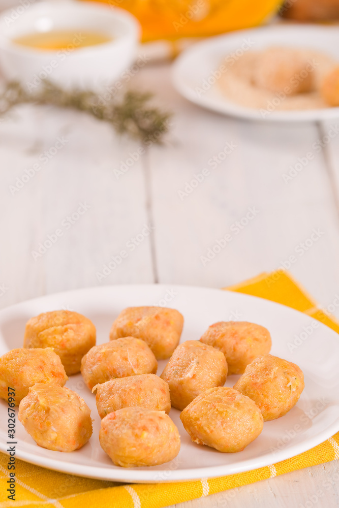 Pumpkin chicken meatballs.