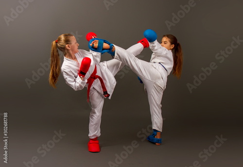 karate girls figters
