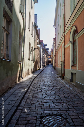 Fototapeta Naklejka Na Ścianę i Meble -  old streets of Tallinn