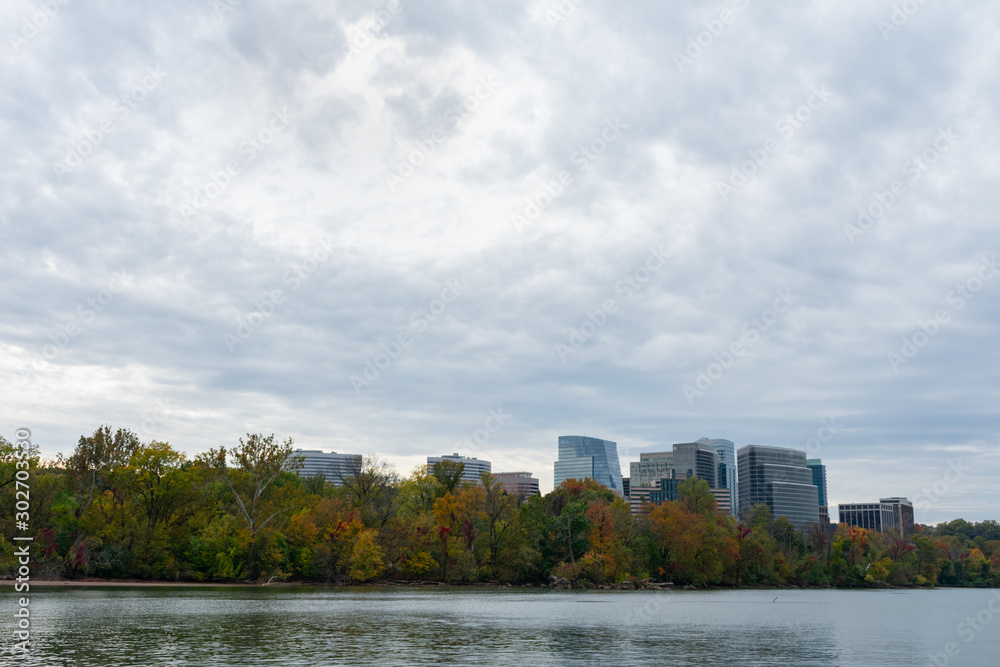Obraz premium Rosslyn Virginia Skyline and the Potomac River seen from Georgetown in Washington D.C.