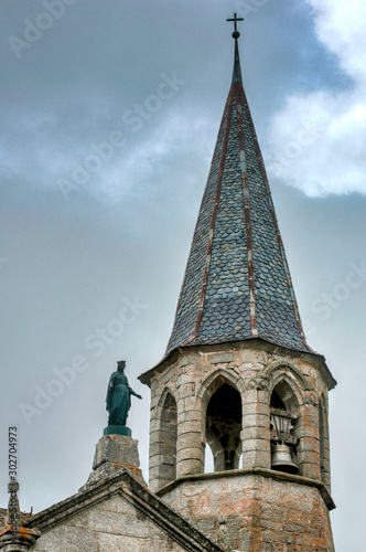 Clocher de l'église de La Chaze-de-Peyre, France