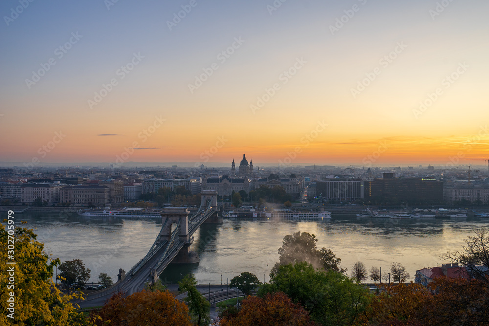 Sunrise in Budapest during fall with view of Széchenyi 