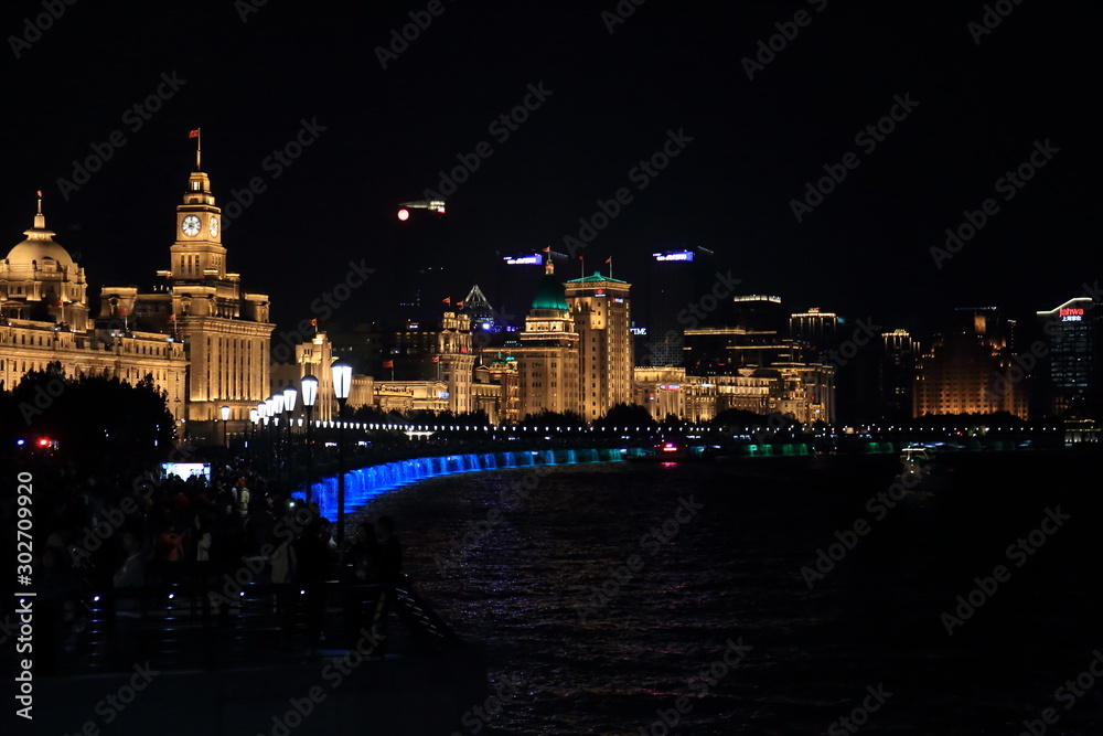 Obraz premium 中国の上海にある外灘から見た浦東の風景