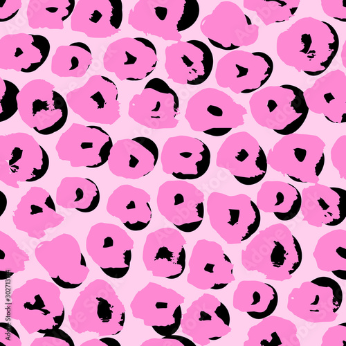 Vector seamless pattern with geometric brush strokes elements. Memphis geometric outline trendy modern style. 