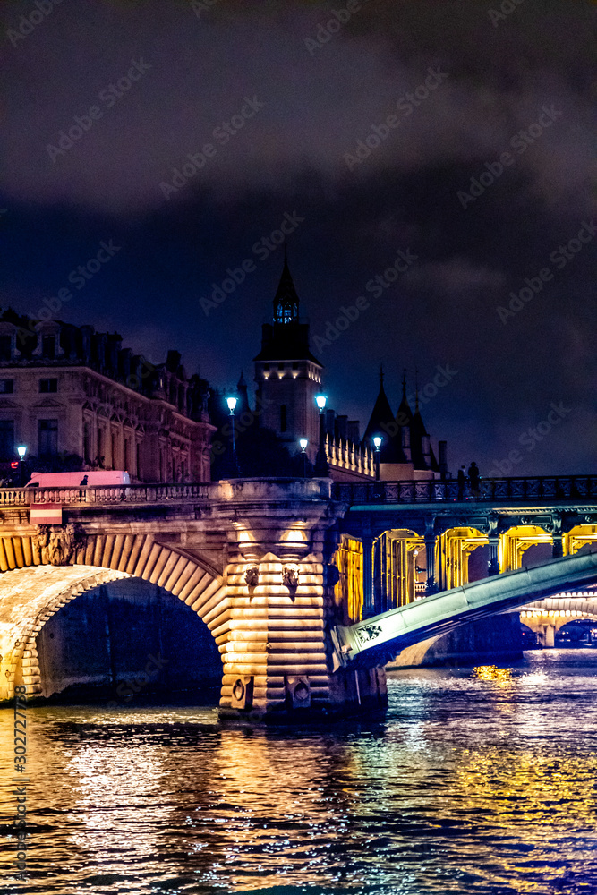 Fototapeta premium Paris at night