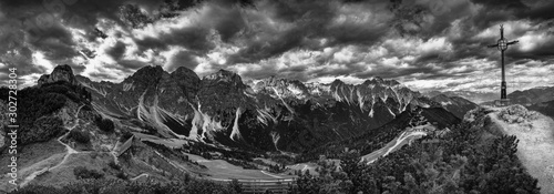 Panorama view from the mountain saddle Kreuzjoch © Tom Pavlasek