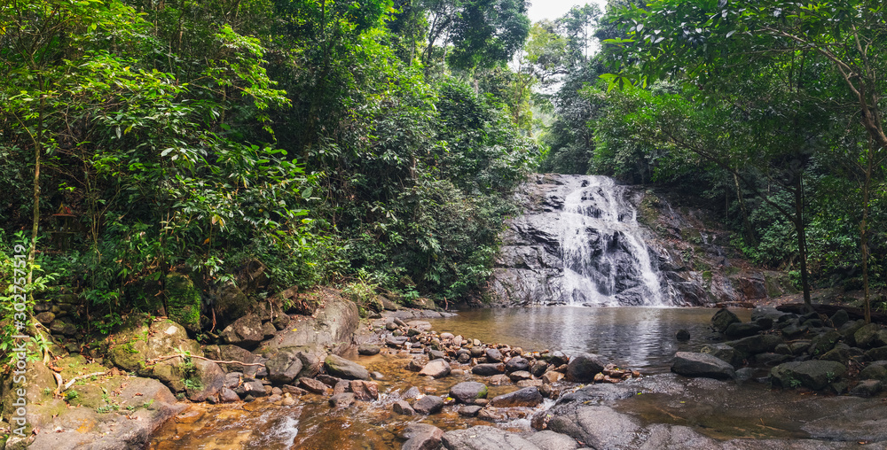 Φωτογραφία Beautiful Ton Chongfa Waterfall in deep forest, Takua Pa District, Phang-nga, Thailand