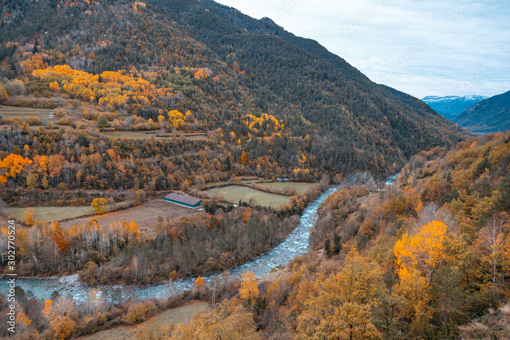 Obraz premium Broto Valley in autumn, located in Pyrenees Spain